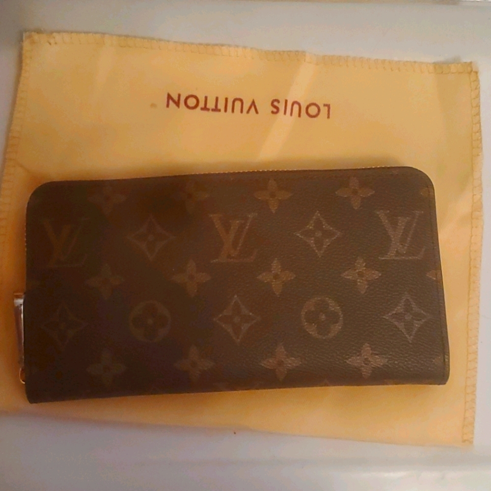 Louis vuitton women's wallet